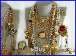 125 Huge Vintage Costume Jewelry Lot Brooch Rhinestone Estate Signed High LBS
