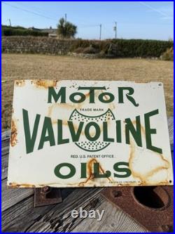 Enamel Sign VALVOLINE Motor Oil Vintage Garage /Man Cave /18x12 Classic car