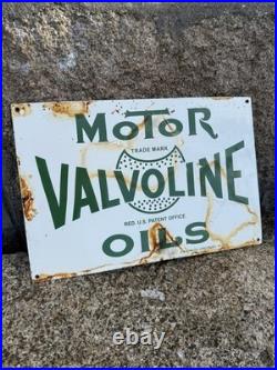 Enamel Sign VALVOLINE Motor Oil Vintage Garage /Man Cave /18x12 Classic car