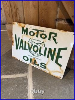 Enamel Sign VALVOLINE Motor Oil Vintage Garage /Man Cave /18x12 Classic car