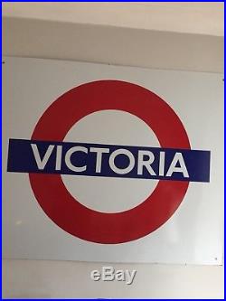 LARGE VINTAGE ORIGINAL LONDON UNDERGROUND ENAMEL STATION SIGN VICTORIA Station