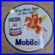 Mobiloil_Pegasus_Porcelain_Enamel_Sign_29_X_29_Inches_01_xmbv