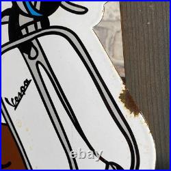 VESPA Enamel Sign 17.7x17.3 (45x44cm) Nice Vintage Motorcycle Collector Signage VESPA Enamel Sign 17.7x17.3 (45x44cm) Nice Vintage Motorcycle Collector Signage
